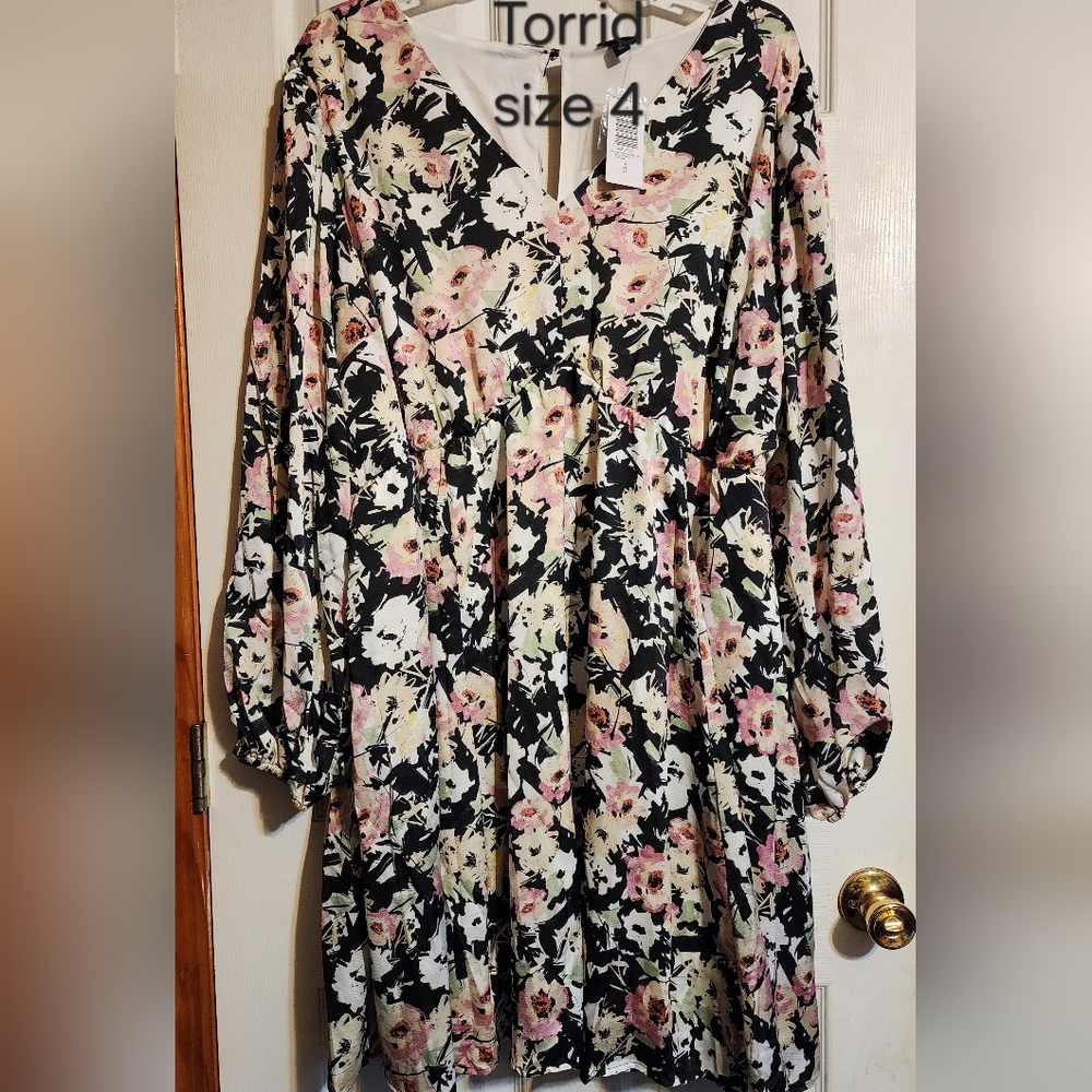 torrid Black Floral Midi Dress with Pink & Cream Blooms